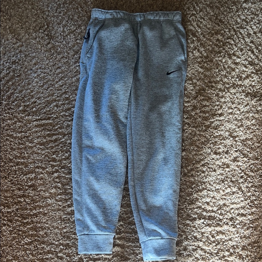 Therma-Fit Nike Joggers, men’s small